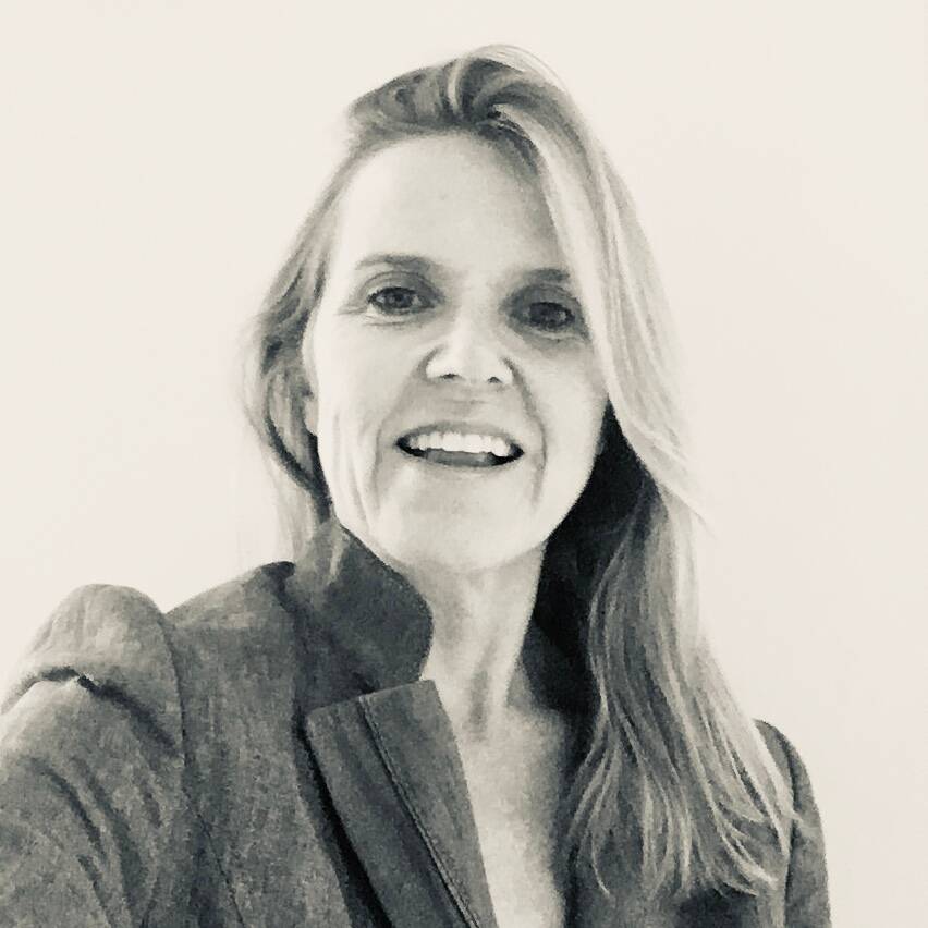 Fabienne M. - Stratégie contenu & copywriting B2B | SEO LinkedIn