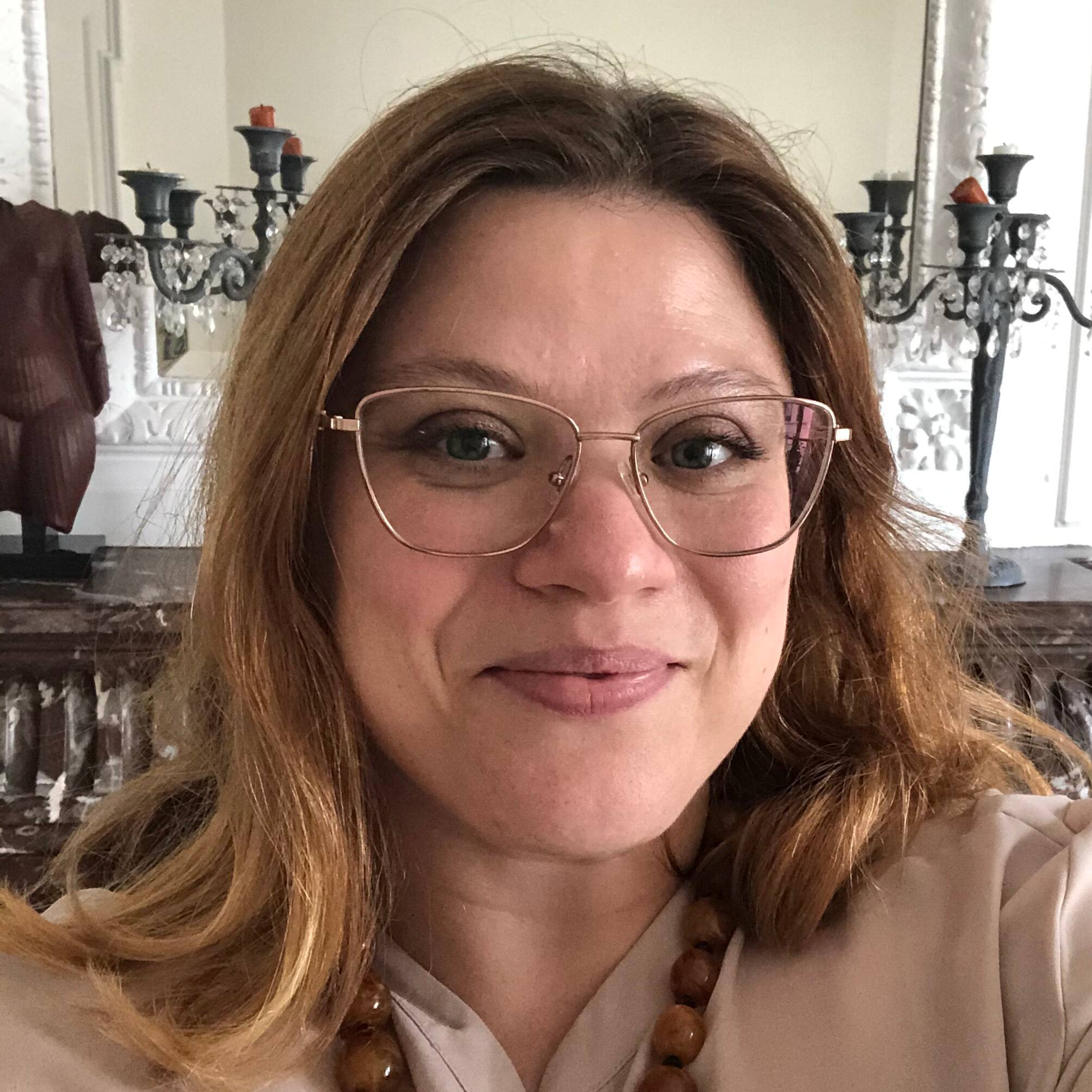 Julie E.