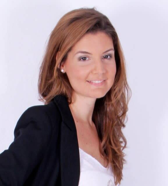 Anna  - writer, translator and proofreader