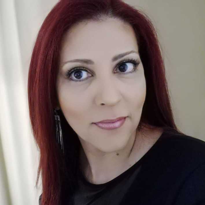Viviana F.