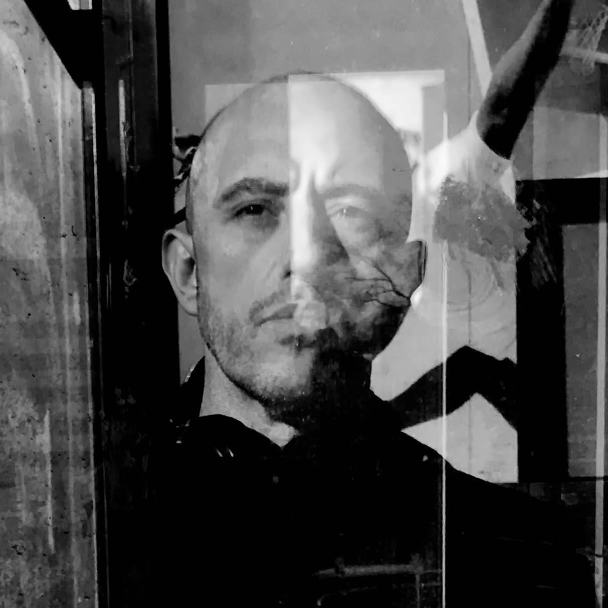 Iñaki De La Peña - Branding, Dirección de Arte, Diseño Gráfico