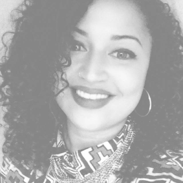 Clara M. - Graphic designer | E-commerce