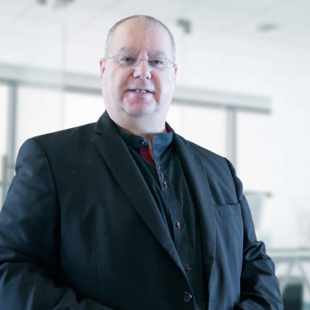 Wolfgang Kubisiak - Schnelle Softwareentwicklung mit kontrollierter KI