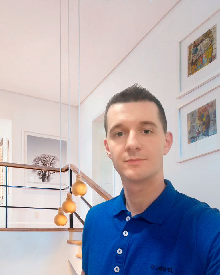 Igor L. - Senior Product Designer