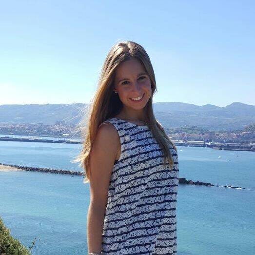 Beatriz Oliva Caro - Community manager