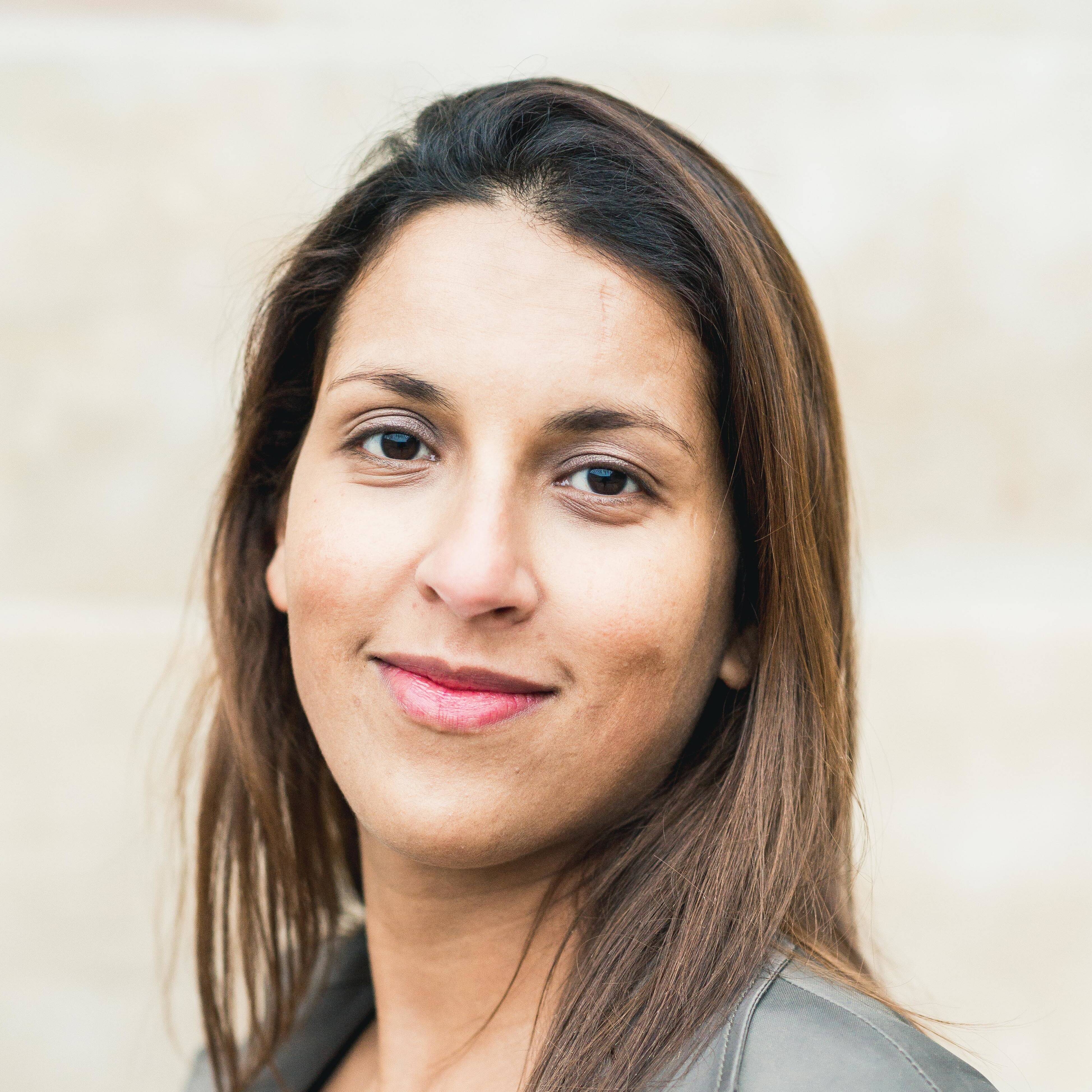 Meriam B. - Experte facturation électronique 