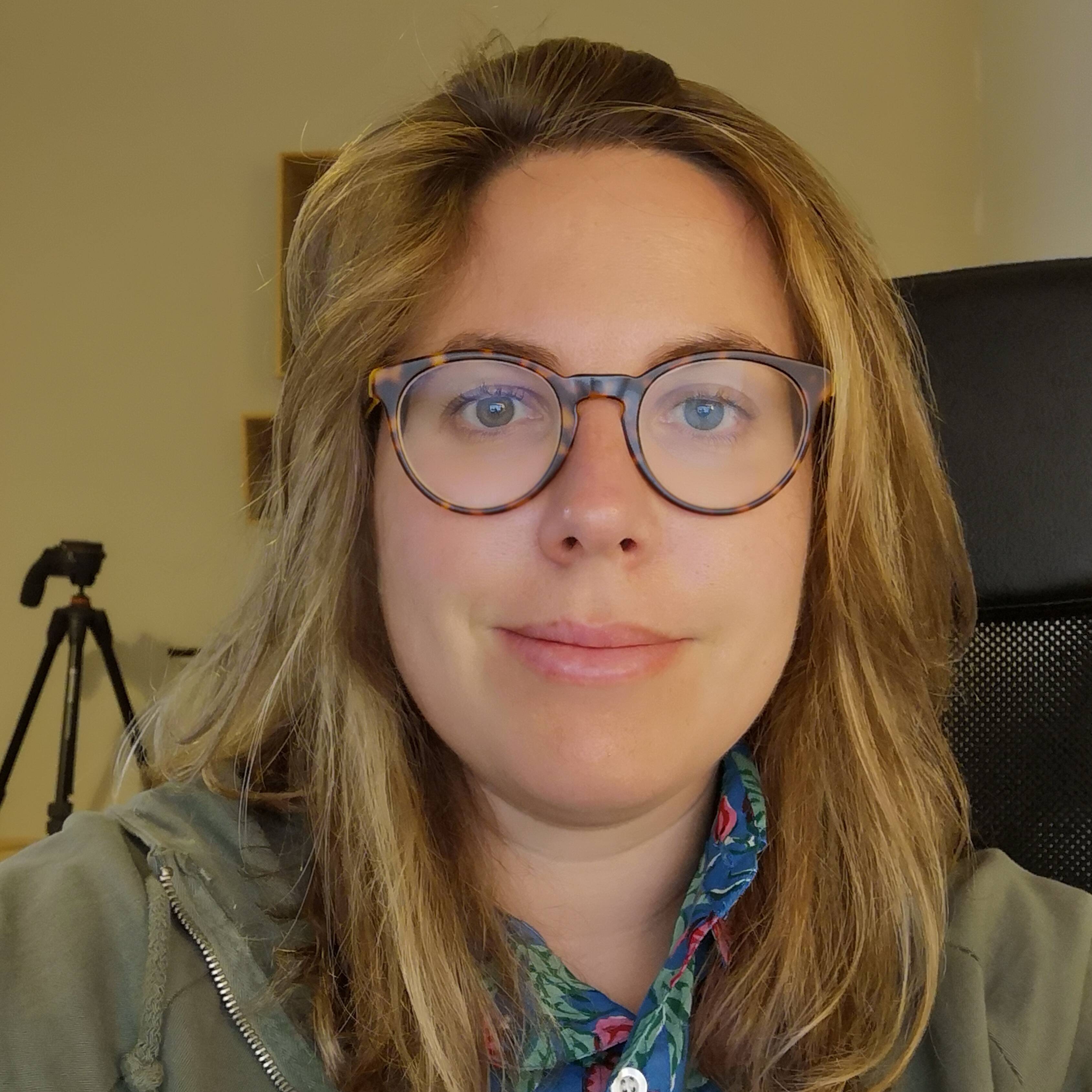 Anna Pujadas - Diseñadora gráfica, ilustradora y fotógrafa