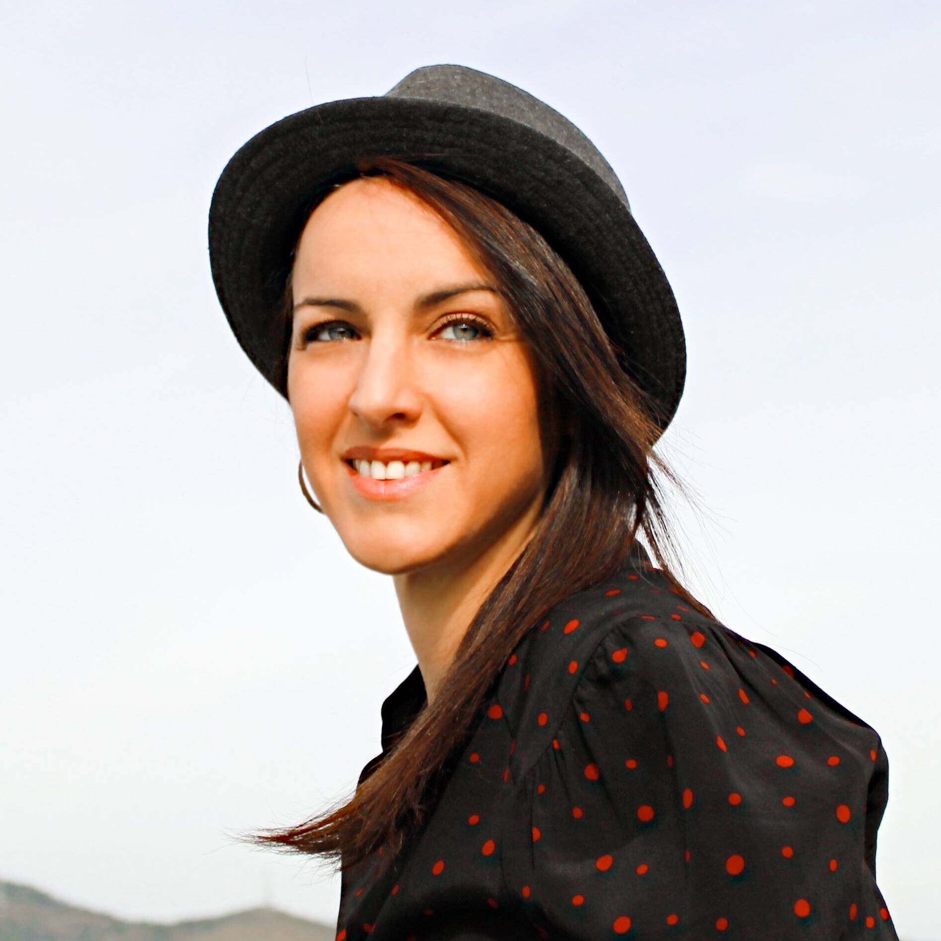 Carmen E. - Marketing Digital