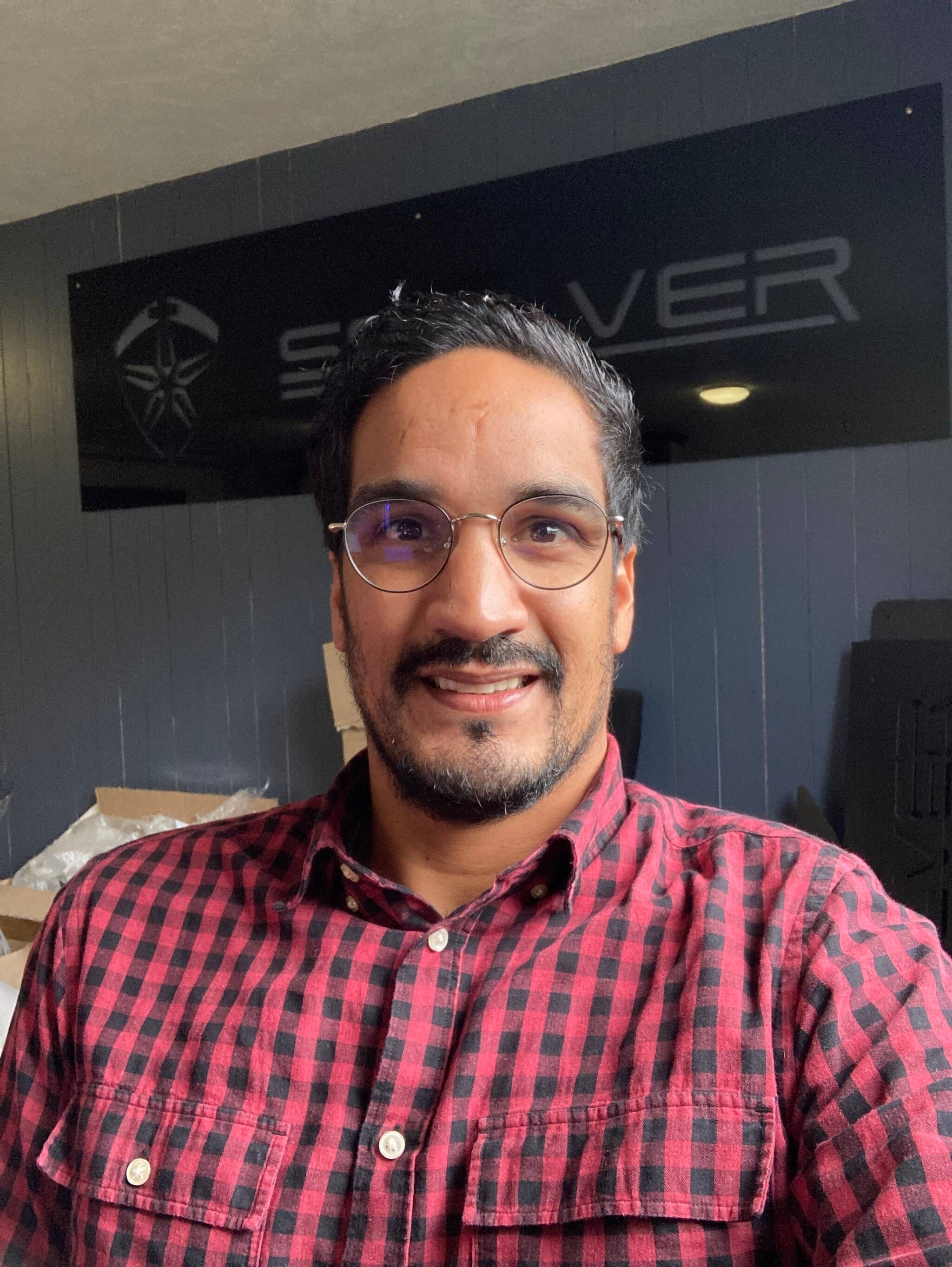 Sullivan V. - COMMUNITY MANAGER & CONTENT CREATOR