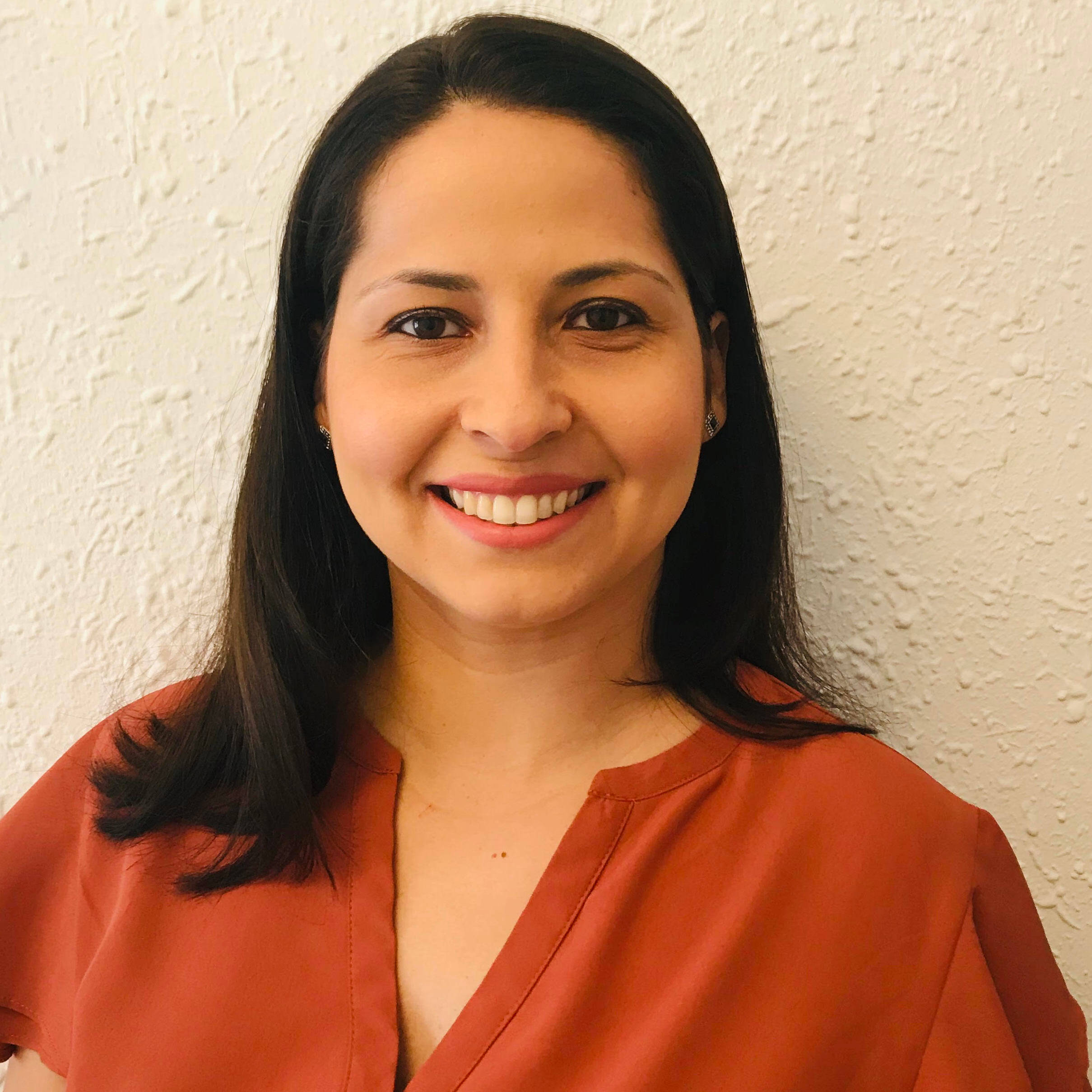 Edilena Ramos - Redactora | Traductora | UX writer | Community