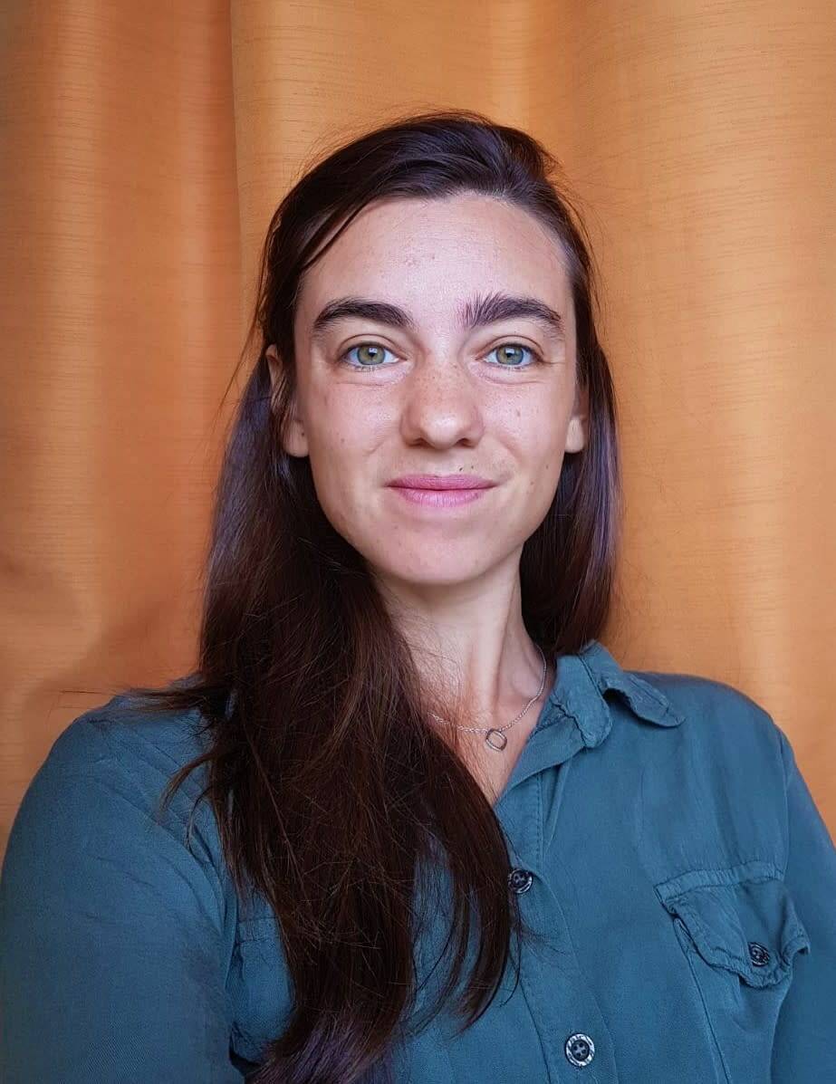 Caroline Leverrier - Translator-Interpreter French, Spanish, Portuguese