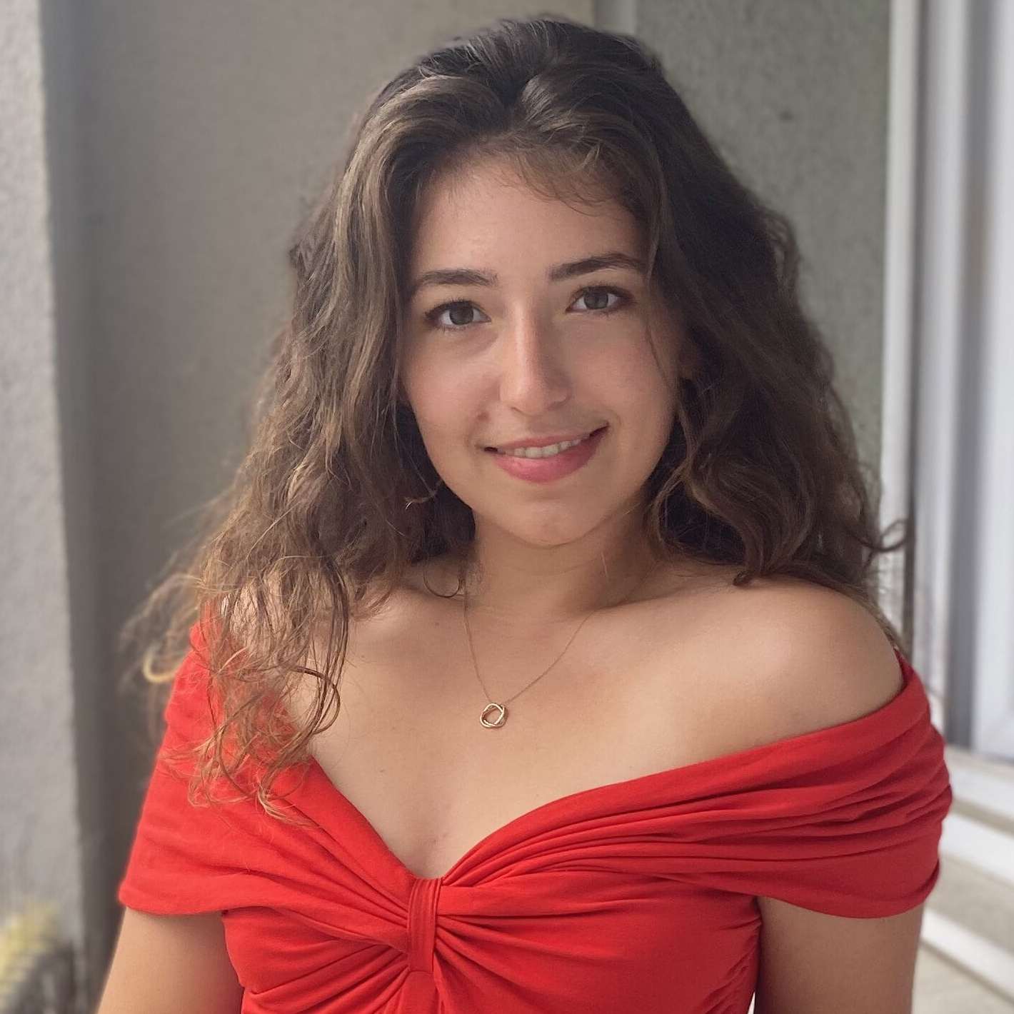 Héloïse Menat - Web designer / identité visuelle/ stratégie de com