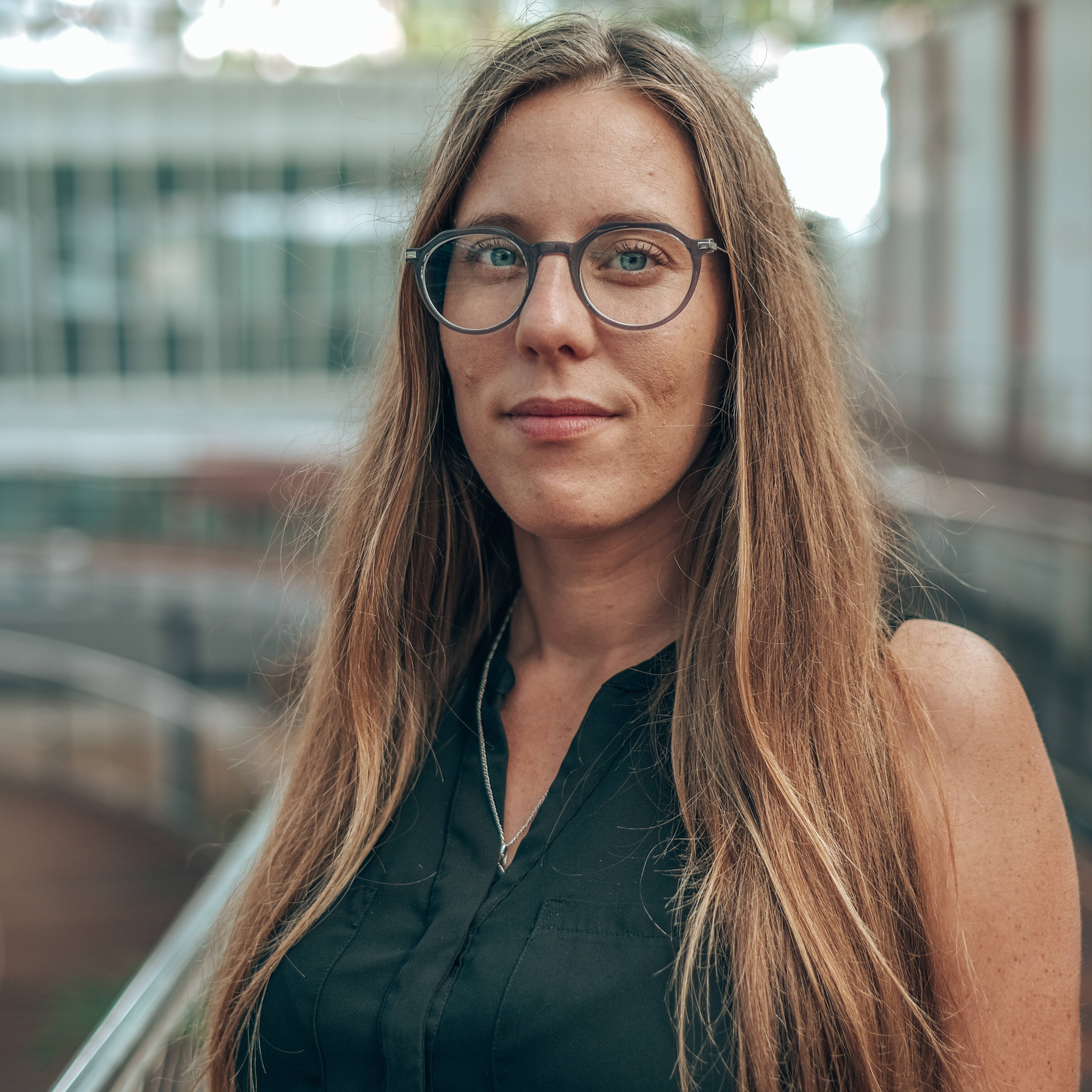 Marie-Emilie Alonso - Création site web⎪Community Management⎪Infographie
