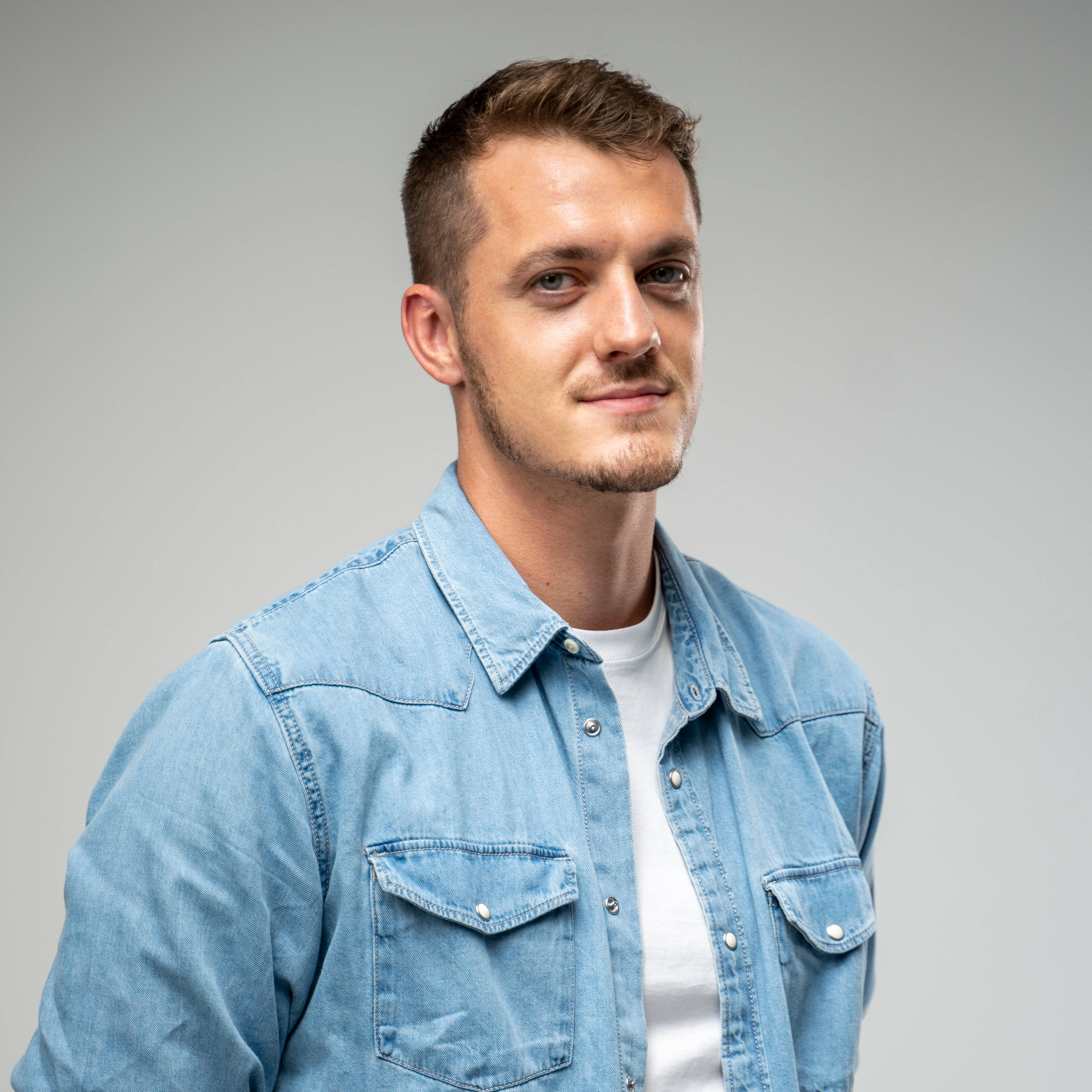Marius V.