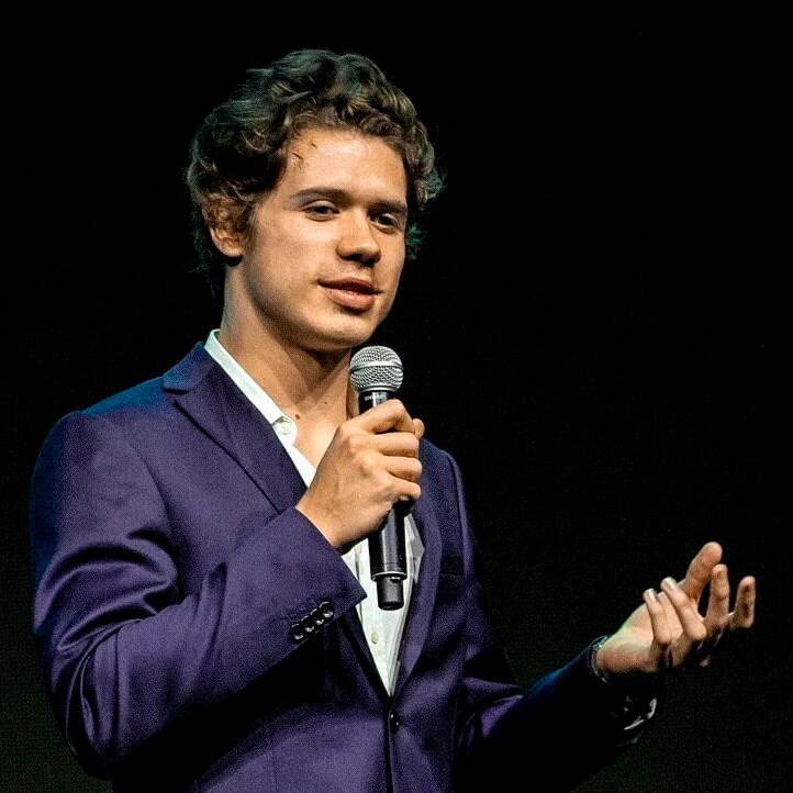 Achille B. - Ingénieur FullStack | IA, Automatisation, SAAS